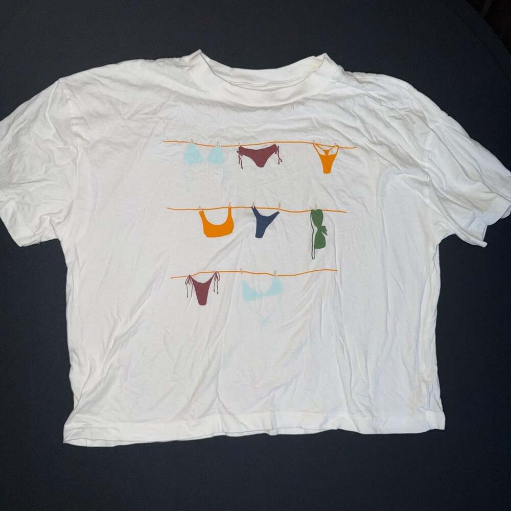 Universal Thread White Bikini Clothesline Graphic Crop T-Shirt